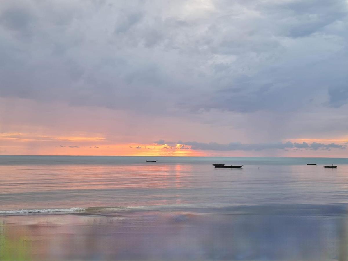 Beachfront Villa Ladha Ya Zanzibar 江比阿 外观 照片