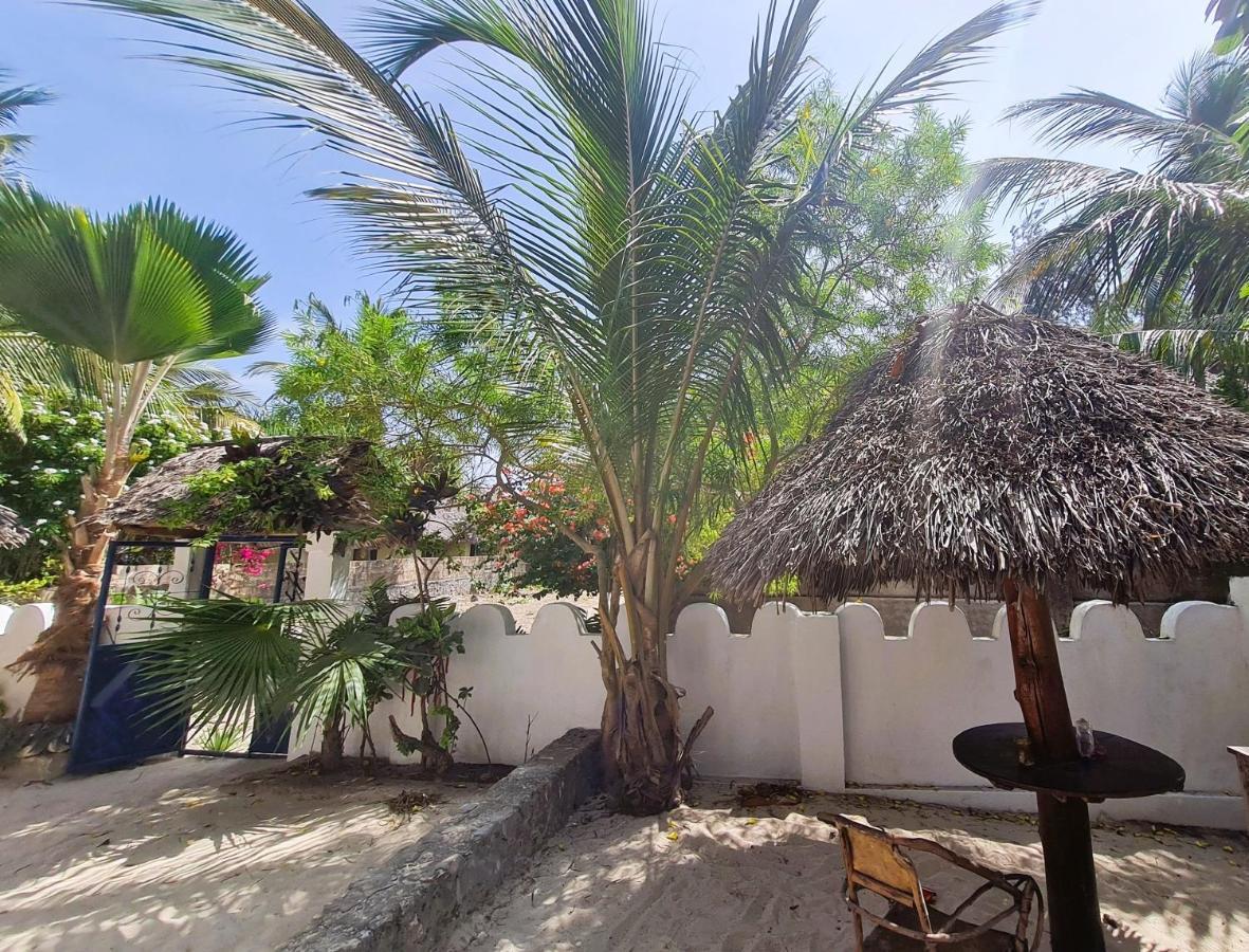 Beachfront Villa Ladha Ya Zanzibar 江比阿 外观 照片