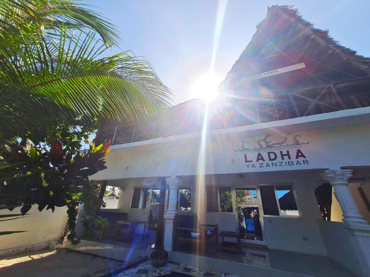Beachfront Villa Ladha Ya Zanzibar 江比阿 外观 照片