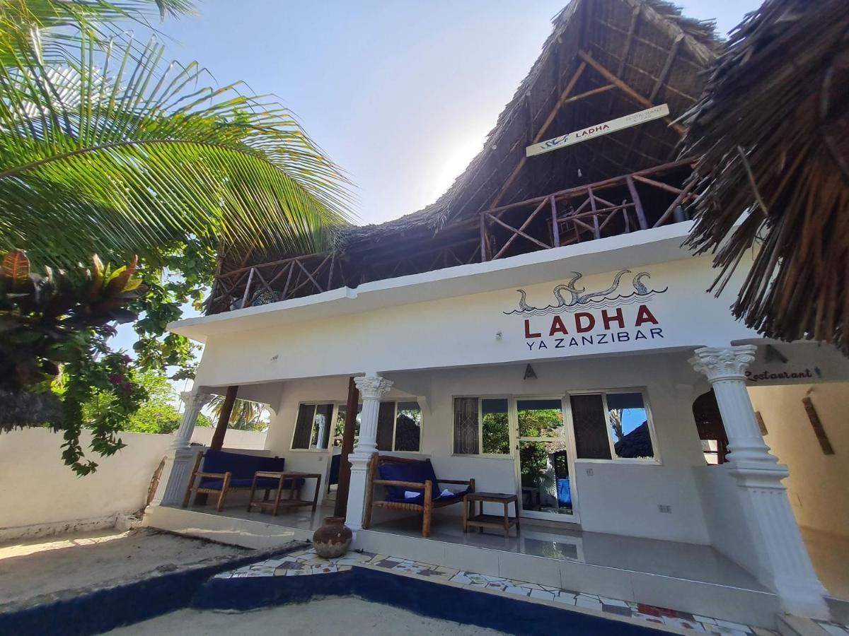 Beachfront Villa Ladha Ya Zanzibar 江比阿 外观 照片