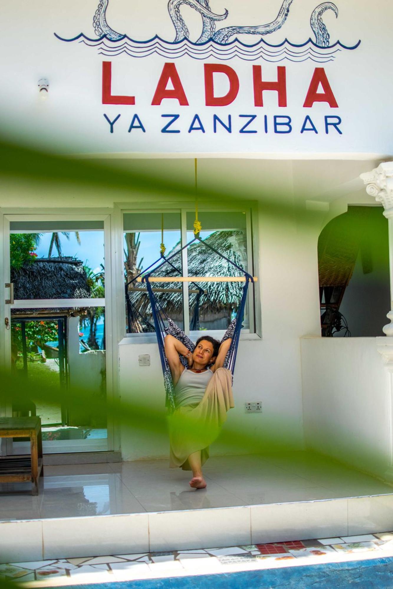 Beachfront Villa Ladha Ya Zanzibar 江比阿 外观 照片