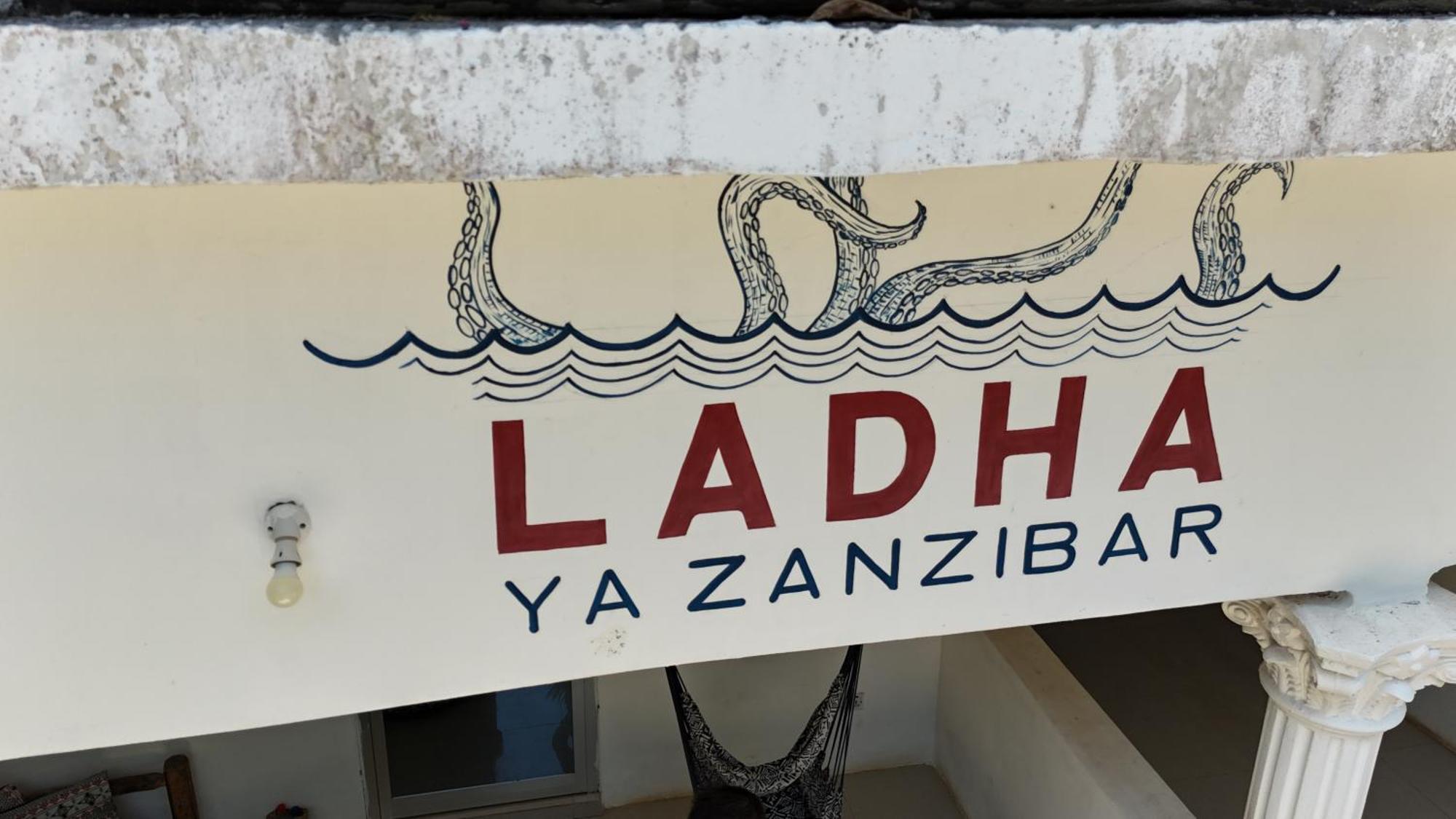 Beachfront Villa Ladha Ya Zanzibar 江比阿 外观 照片